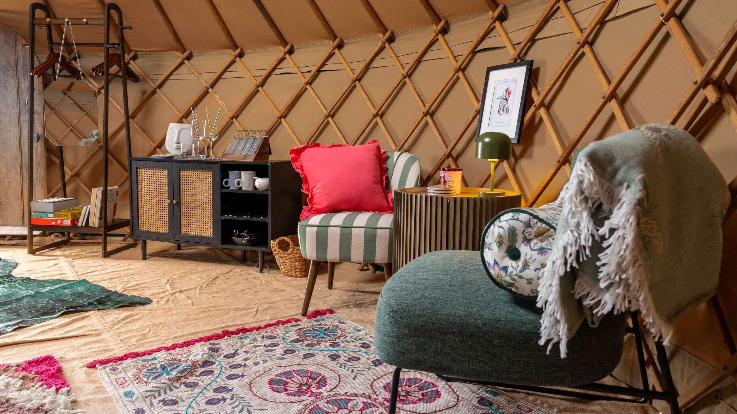 the-montreal-estate-yurt-12