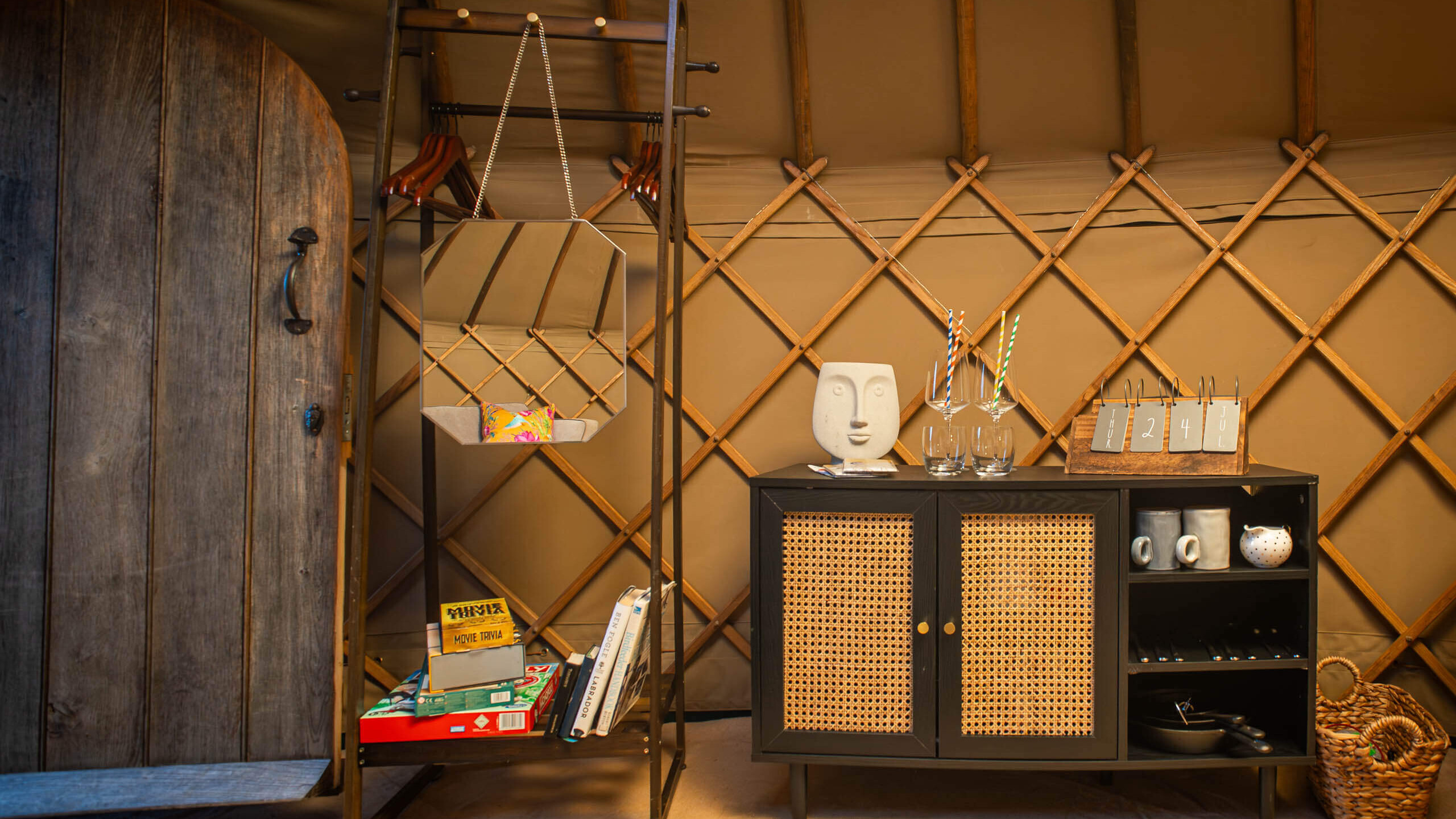 the-montreal-estate-yurt-7